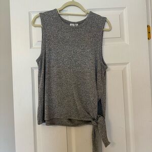 GAP Gray Sleeveless Tie-Side Tank Top - Size Medium